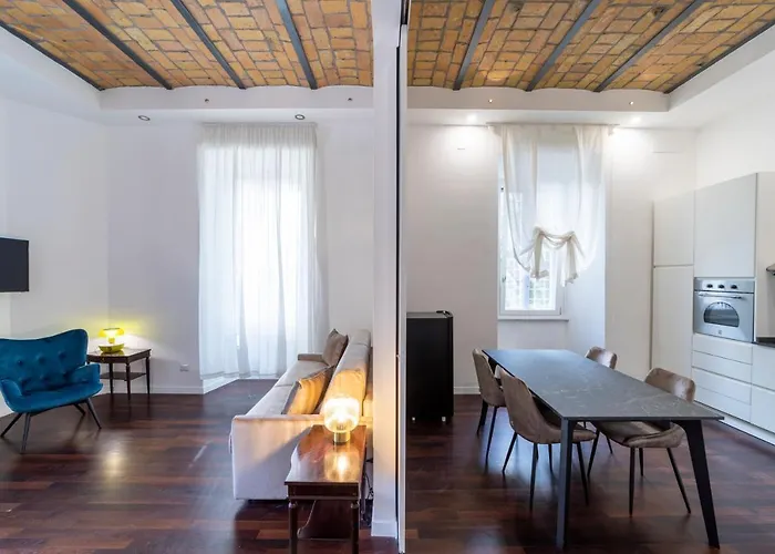 Domus Aurea And Apartamento Roma