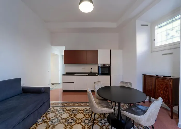 Domus Aurea And Apartamento Roma