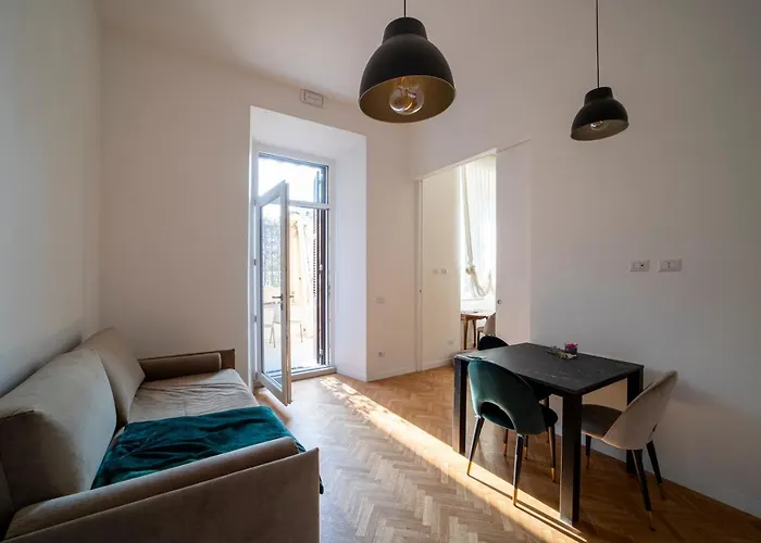 Domus Aurea And Apartamento *
